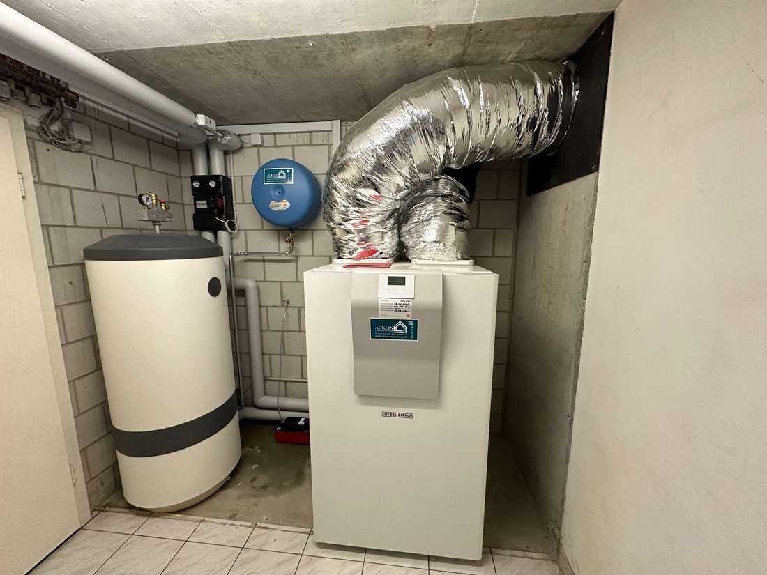 Technikraum mit Speicher